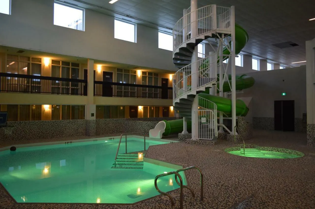 Coast Nisku Inn & Conference Centre 3*,  Canada