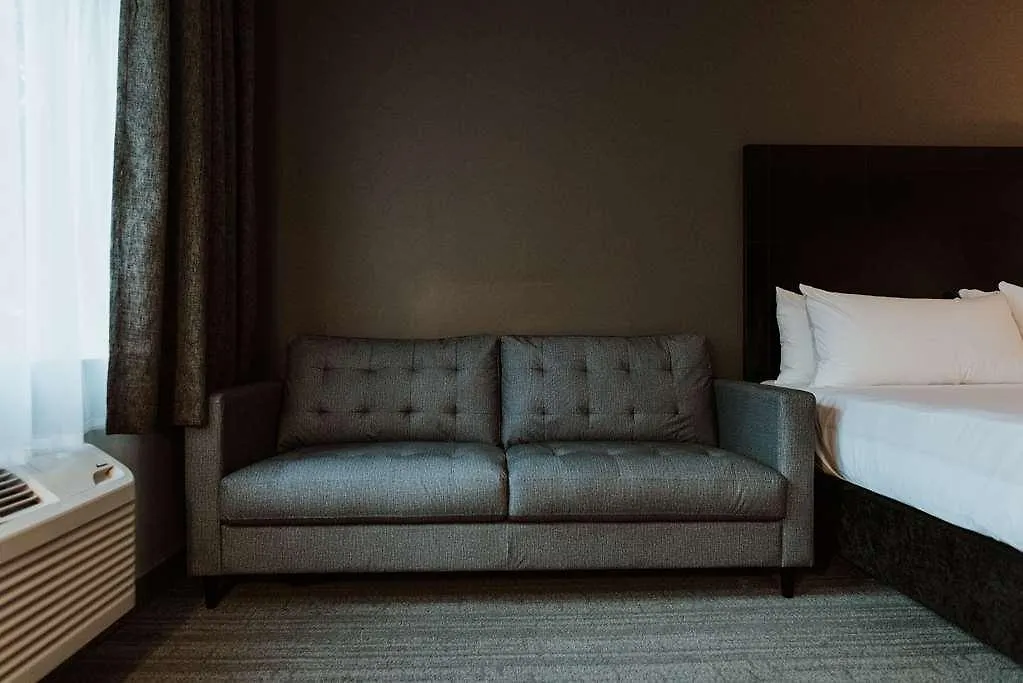 Coast Nisku Inn & Conference Centre 3*,  Canada